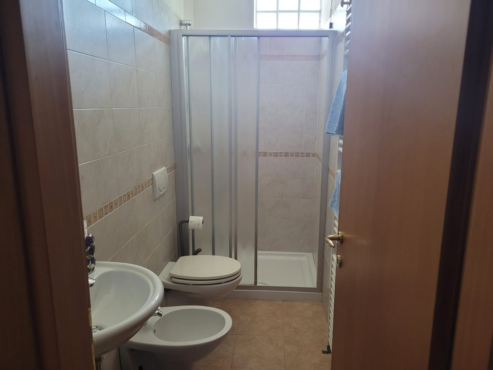 Camera singola bagno 1